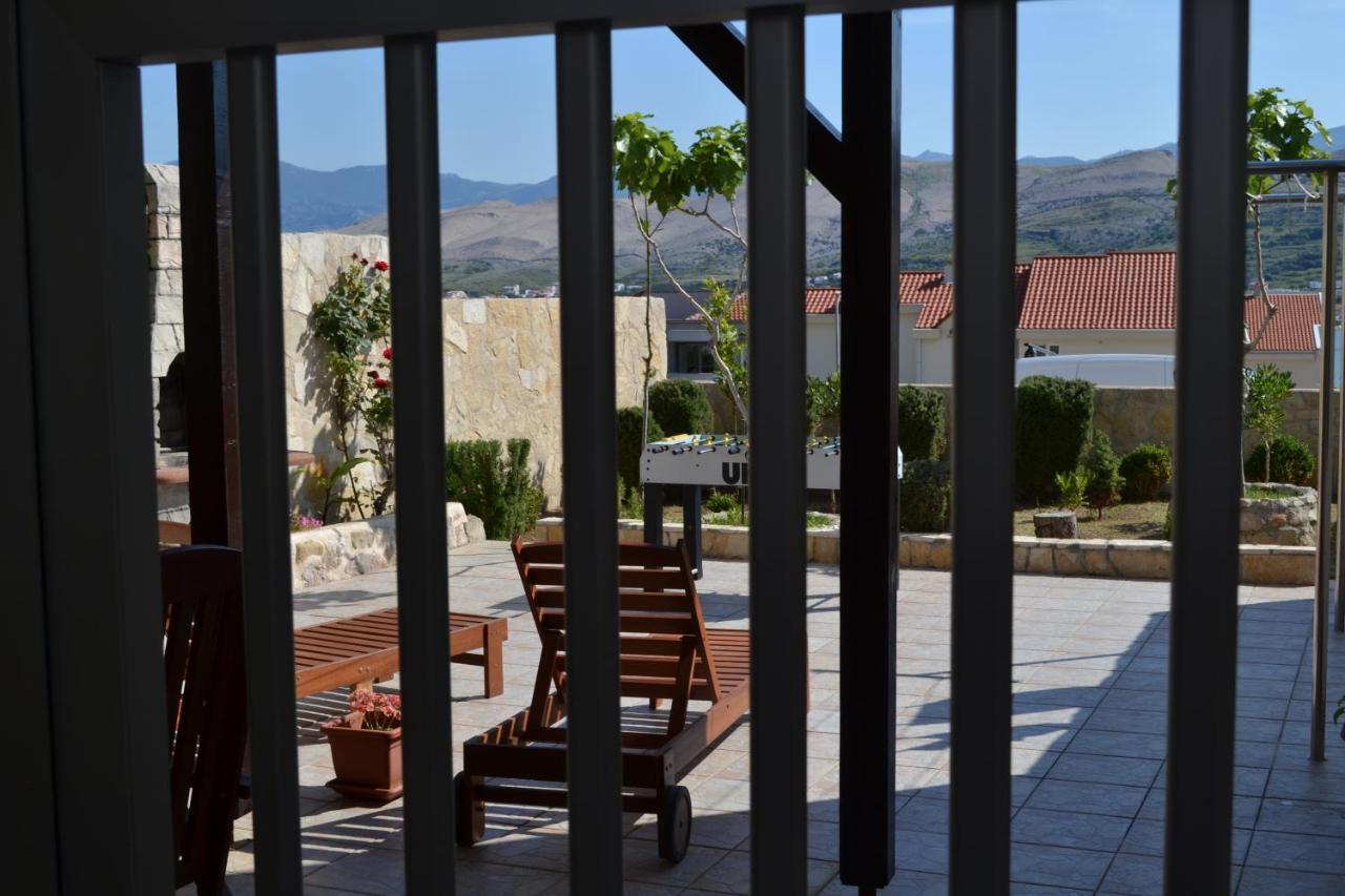 Apartment Lora Pag Town Εξωτερικό φωτογραφία